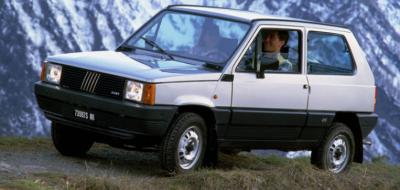 Bollo dimezzato per le auto dai 20 ai 29 anni!